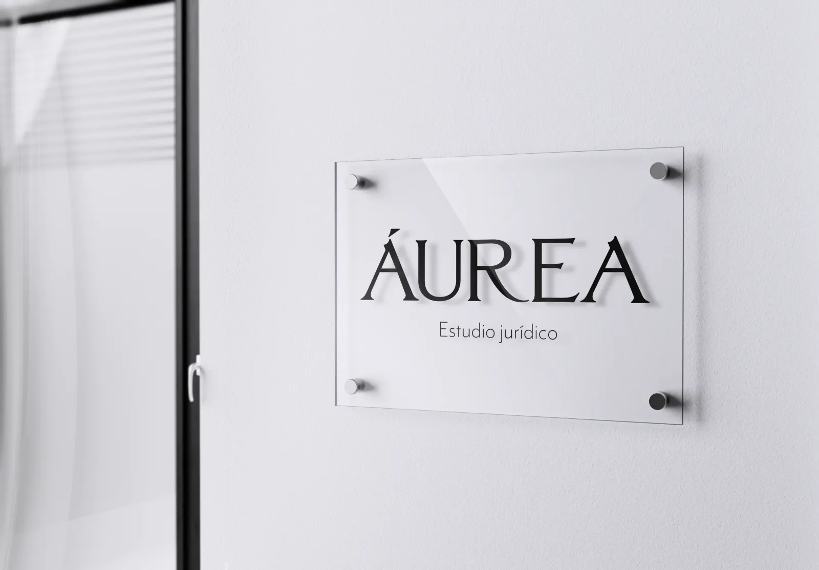 ÁUREA: Branding and Website